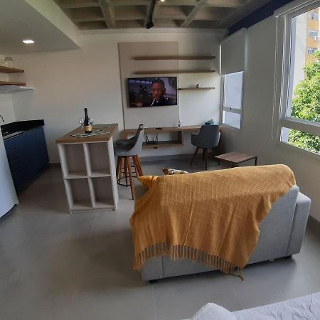 Studio Contemporaneo Em Predio Novo ปอร์โตอัลเลเกร ภายนอก รูปภาพ